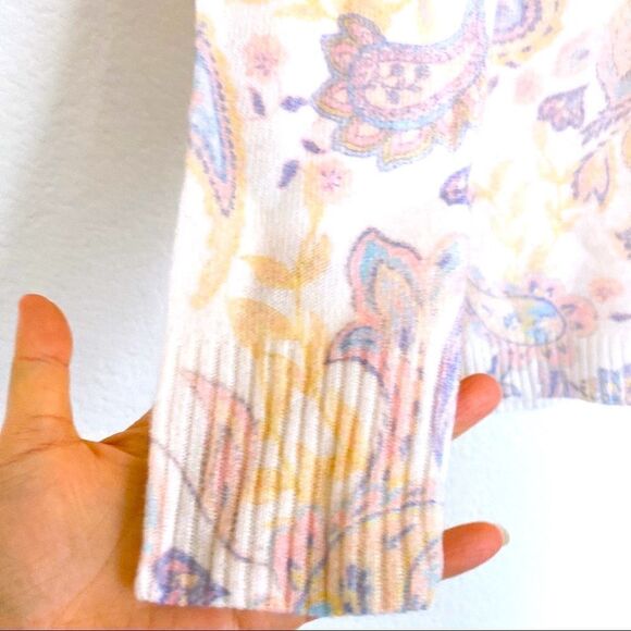 C By Bloomingdales 100% cashmere floral sweater - Picture 4 of 12